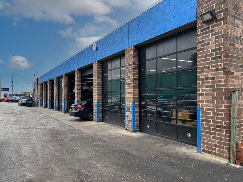 Automotive Building for Sale or Lease