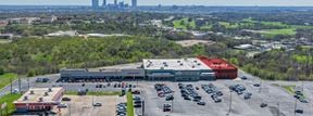 Former Oak Street Health For Sublease