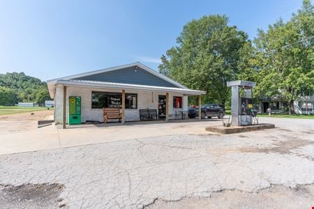 Retail space for Sale at 2013 Tennessee St in Westpoint