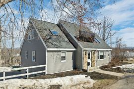 Professional Office Building | 3,550+/- | High Visibility on Route 3