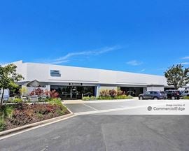 Los Alamitos Corporate Center - 10541, 10542, 10571, 10572, 10601, 10611, 10621 & 10641 Calle Lee