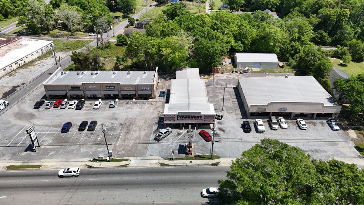 4114 Main St