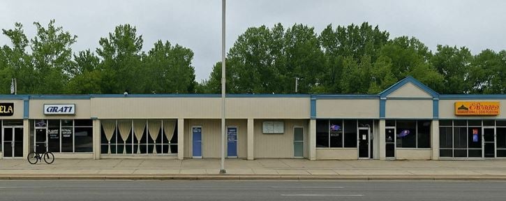 720+/- SF  up to 1,200 +/- SF Available