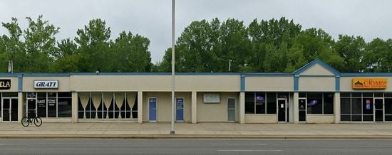 720+/- SF  up to 1,200 +/- SF Available