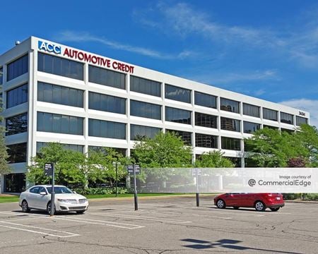 Commercial space for Rent at 26261 Evergreen Road in Southfield