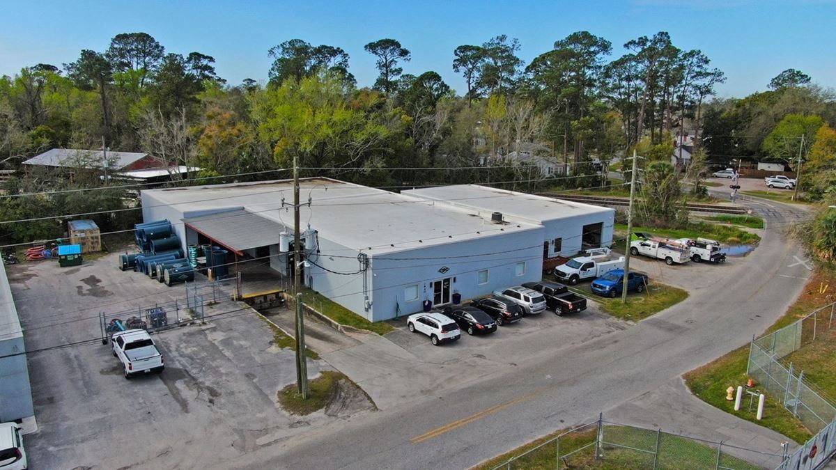 1840 River Oaks Road