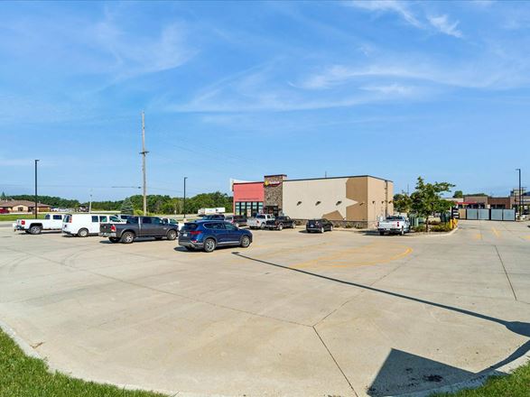 300 E Trail Ridge Ave