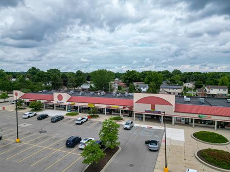 Photo of commercial space at 819-965 East Auburn Road in Rochester Hills