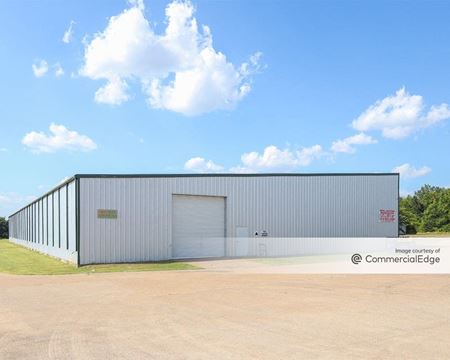 Industrial space for Rent at 123 Lucas Street in Waxahachie