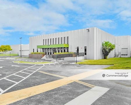 Industrial space for Rent at 10100 NW 25th Street in Doral