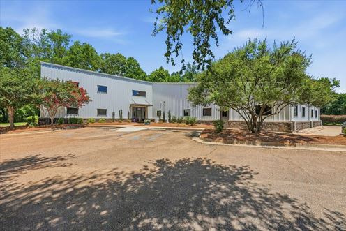 219 Industrial Dr