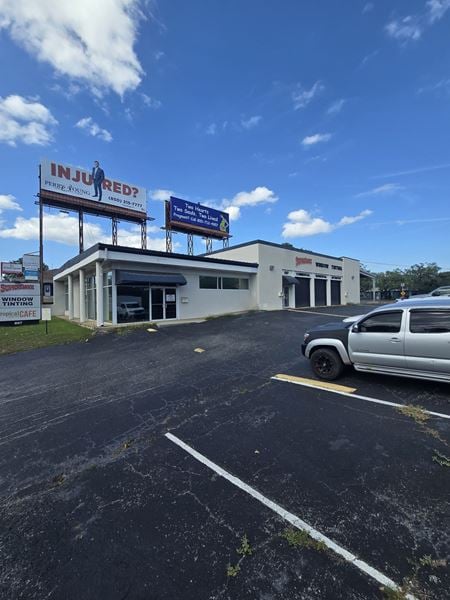 Retail space for Rent at 897 N Monroe St in Tallahassee