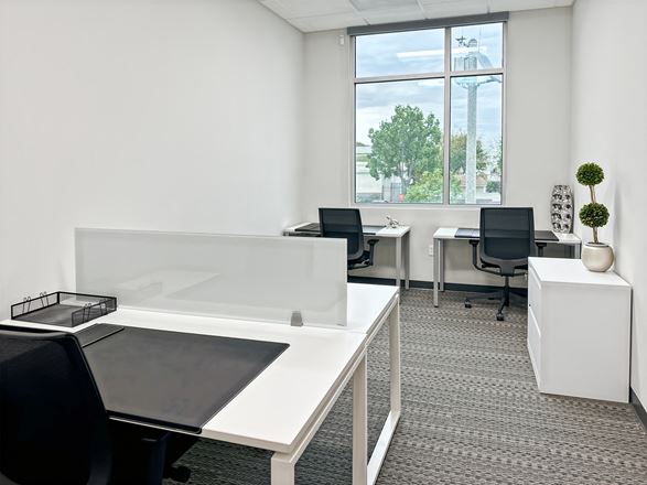 Regus - Ontario - W 6th Street