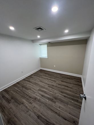 1223 W Chester Pike
