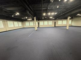 450 East Roosevelt Rd