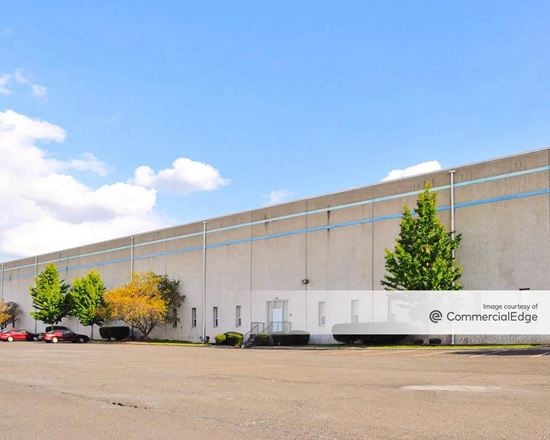Bristol Industrial Park - 41 Runway Road