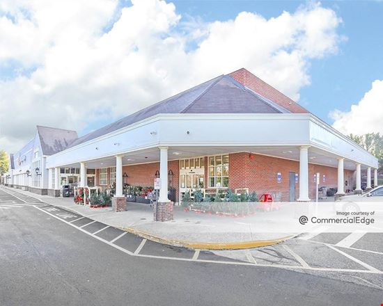 Town Hall Shopping Plaza