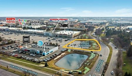 Retail space for Sale at Townline Road and Fairway Drive in Vernon Hills