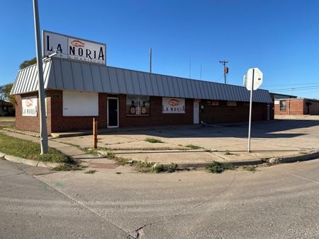 Retail space for Rent at 911 E. Morris in Wichita