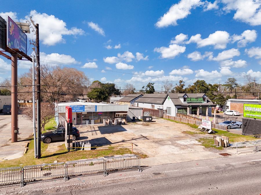 Value-Add Industrial Building with Johnston St Frontage