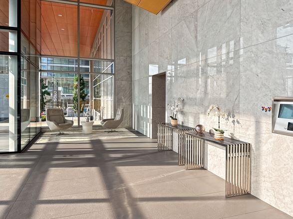 Regus - Burnaby - Solo District