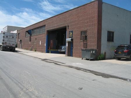 Industrial space for Sale at 181 Lombardy St in Brooklyn