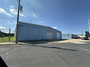 208 SW Center St