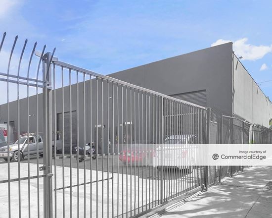 150-164 West Slauson Avenue