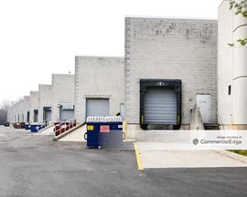 400 & 500 Apgar Drive