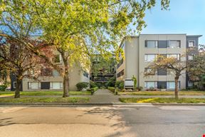 Park Strand Apartments