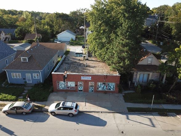 Retail property in Omaha, NE