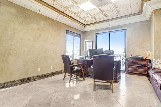 28047 Dorothy Dr, Agoura Hills, CA 91301