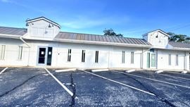 400 W Cervantes St for Lease