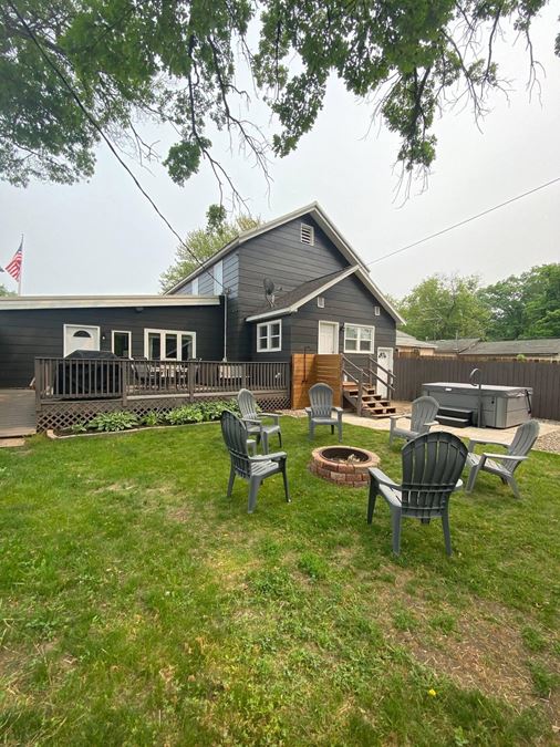 116 3rd Ave NE