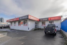 820 SW Marine Drive & 8723 Heather Street