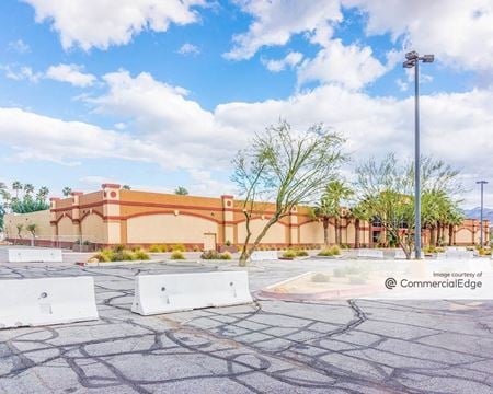 Retail space for Rent at 35900 Date Palm Drive in Cathedral City