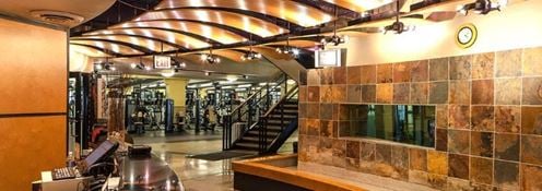 1030 N Clark St, Chicago, IL 60610