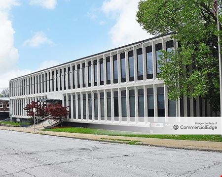 Office space for Rent at 3822 Summit Street in Kansas City
