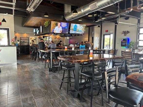 TURNKEY RESTAURANT W/REAL ESTATE
