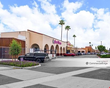 Retail space for Rent at 11840 S. Wilmington Ave.  in Los Angeles