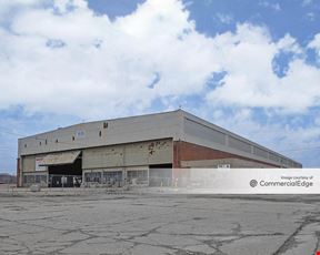 LMA Commerce Center - Building E