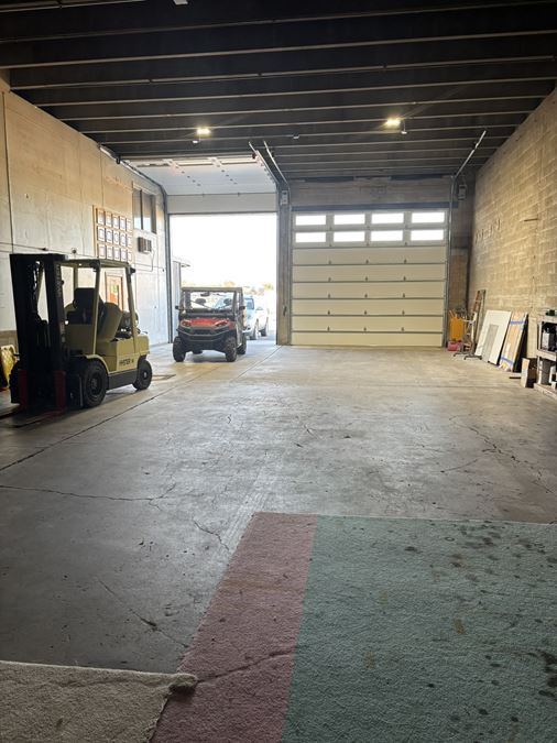 2300 SQ FT Heated Warehouse w/Offices