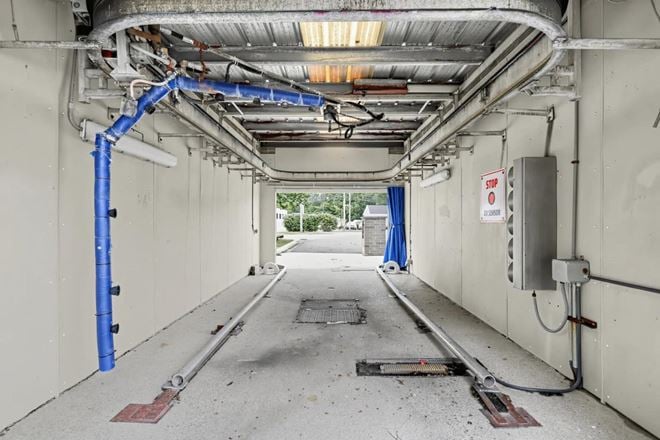 Owner/User Car Wash | Chicago MSA