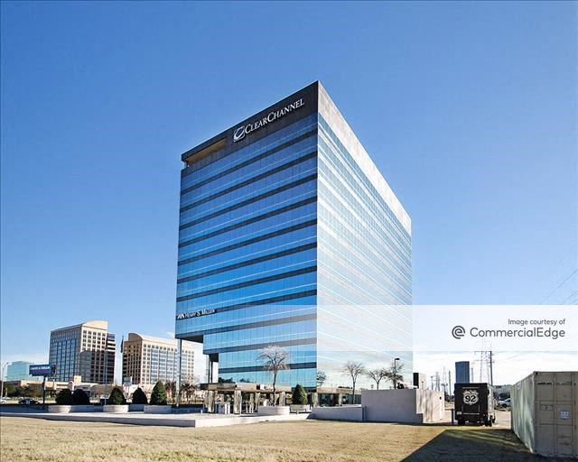 Stanford Corporate Center - 14001 Dallas Pkwy | Office Building