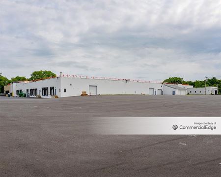 Industrial space for Rent at 15 University Road in Canton
