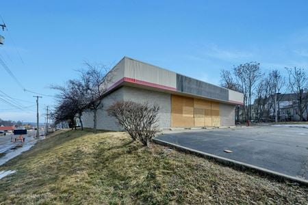 Retail space for Sale at 177 Lexington Avenue in Mansfield
