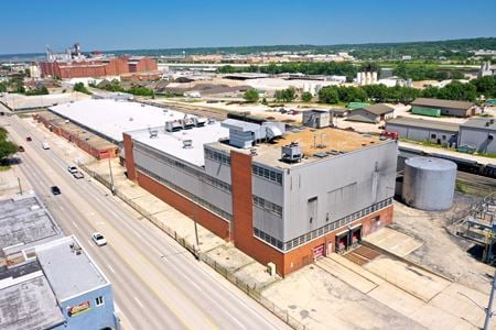 Industrial space for Sale at 2400 SW Washington Street in Peoria
