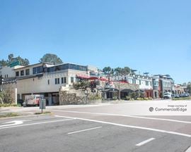 Del Mar Plaza