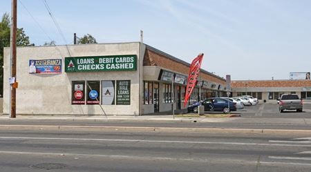 Retail space for Rent at 4798 E Kings Canyon Rd in Fresno