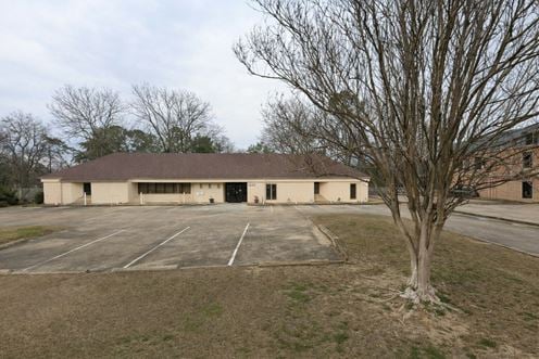 1421 Narrow Ln. Pkwy. - Subdividable Office